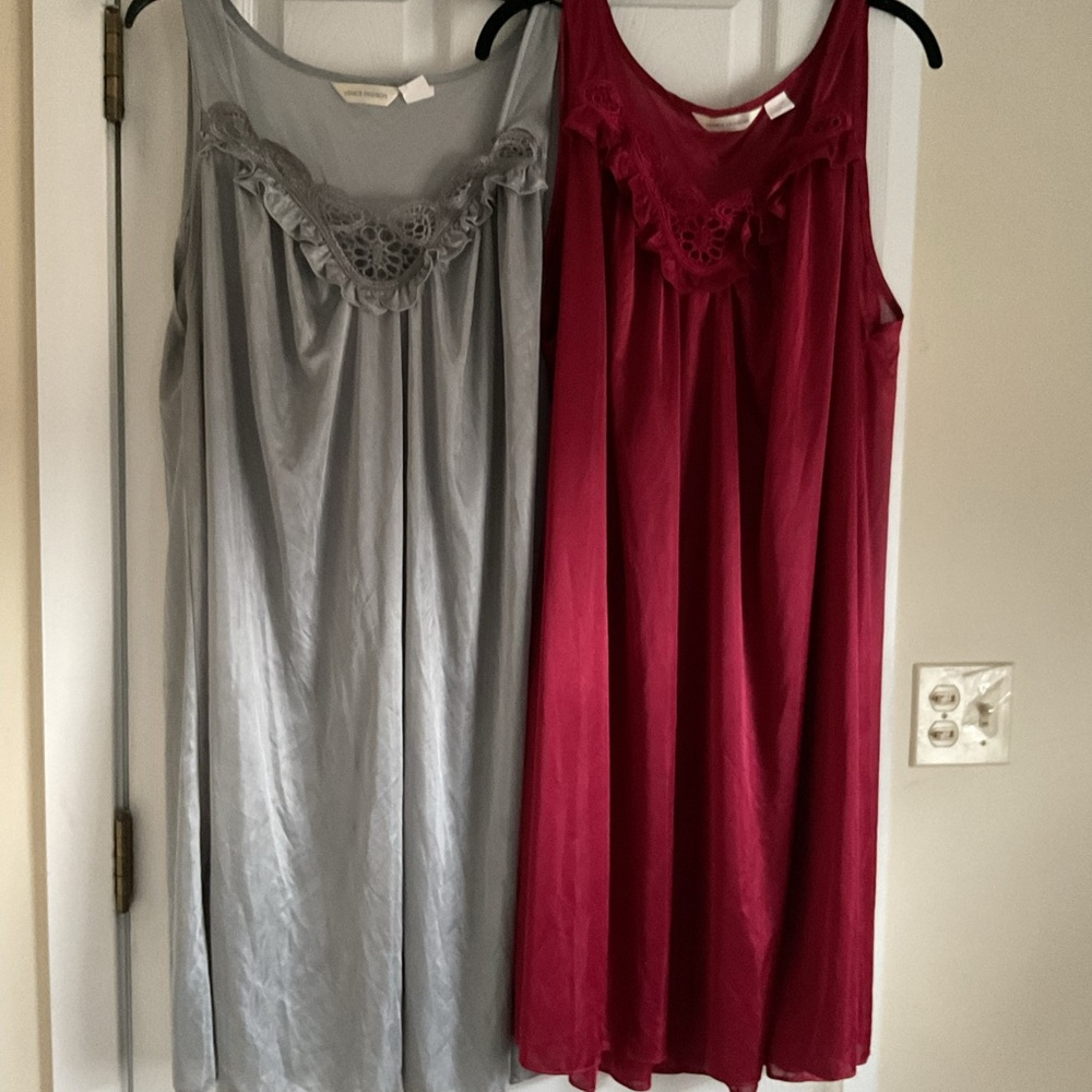 Elegant Gray Women's Nightgowns